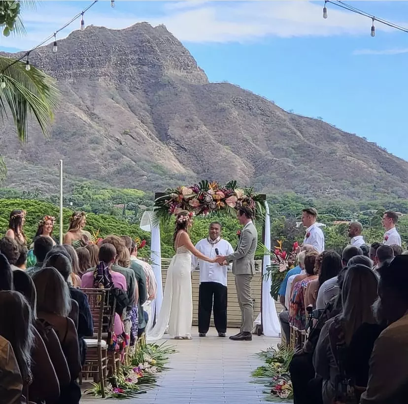 ハワイ　結婚式　挙式